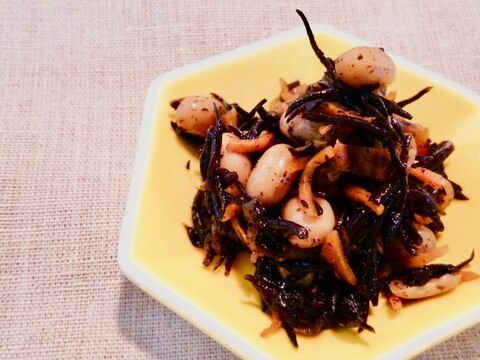 味付けは「すき焼きのたれ」！ひじきと大豆のさっと煮